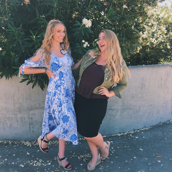 Meet your Posher, Alaina - Picture 3 of 3